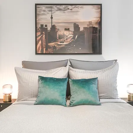 The Bornholmer - Group Flats In Berlin, Family-friendly, 4 - 5 Guests