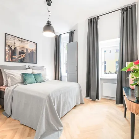 The Bornholmer - Group Flats In Berlin, Family-friendly, 4 - 5 Guests *