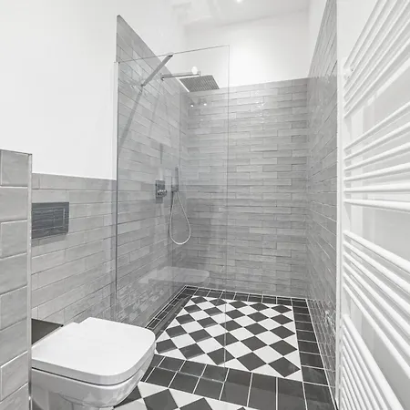 The Bornholmer - Group Flats In Berlin, Family-friendly, 4 - 5 Guests