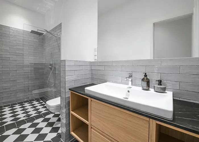 The Bornholmer - Group Flats In Berlin, Family-friendly, 4 - 5 Guests דירה *